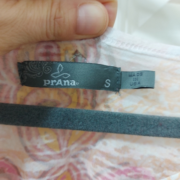 prAna top - Picture 3 of 4